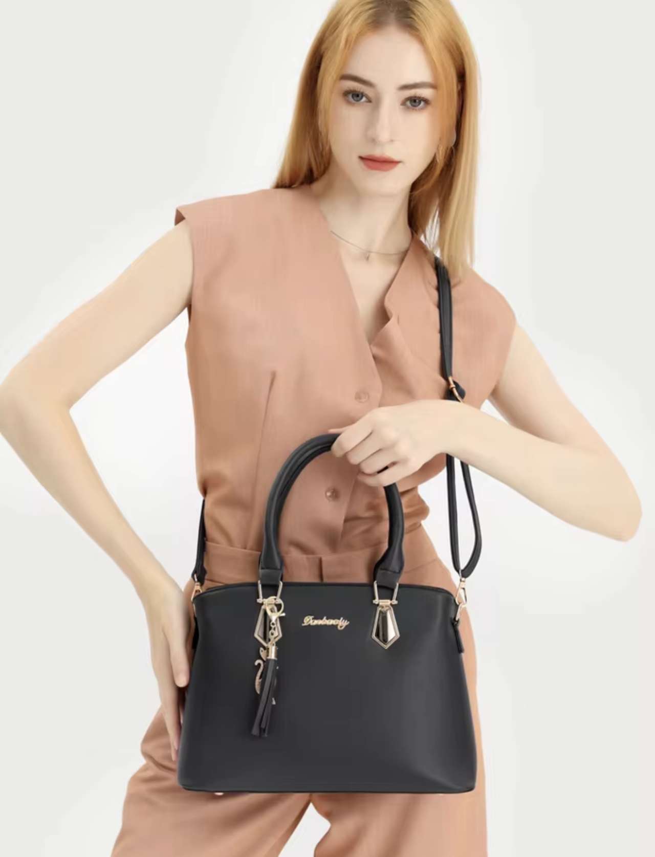 Women's Bag New Fashionable and High End Texture Single Shoulder