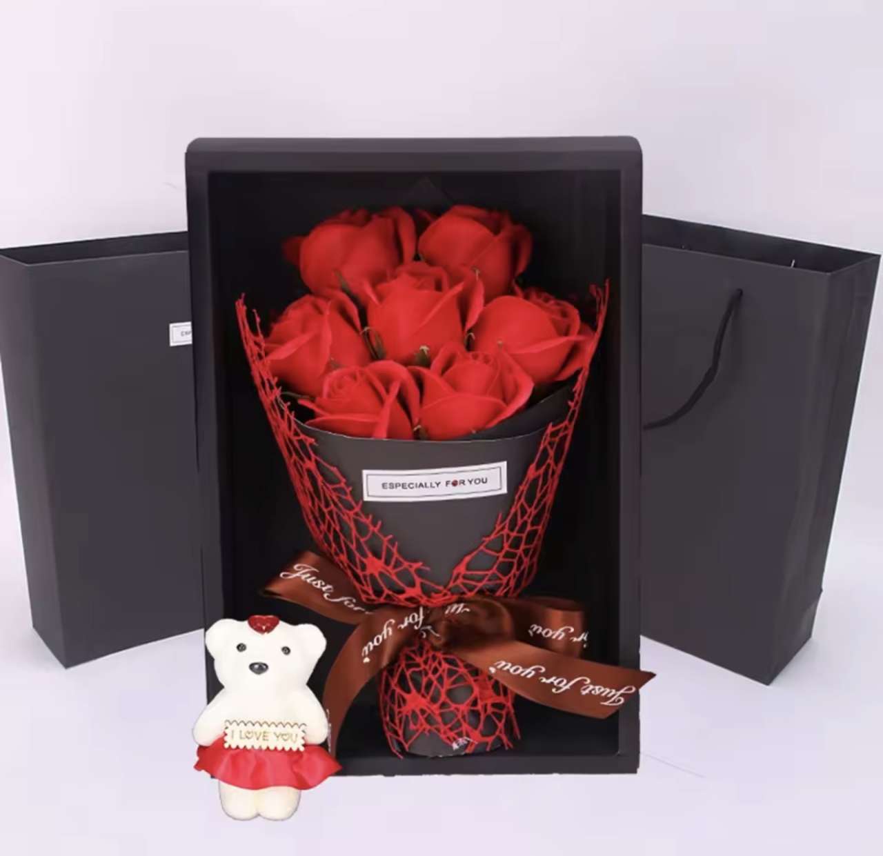 7 Heads Rose Artificial Bouquet Little Bear Gift Box Valentine's Day Handmade False Flower Bouquet M