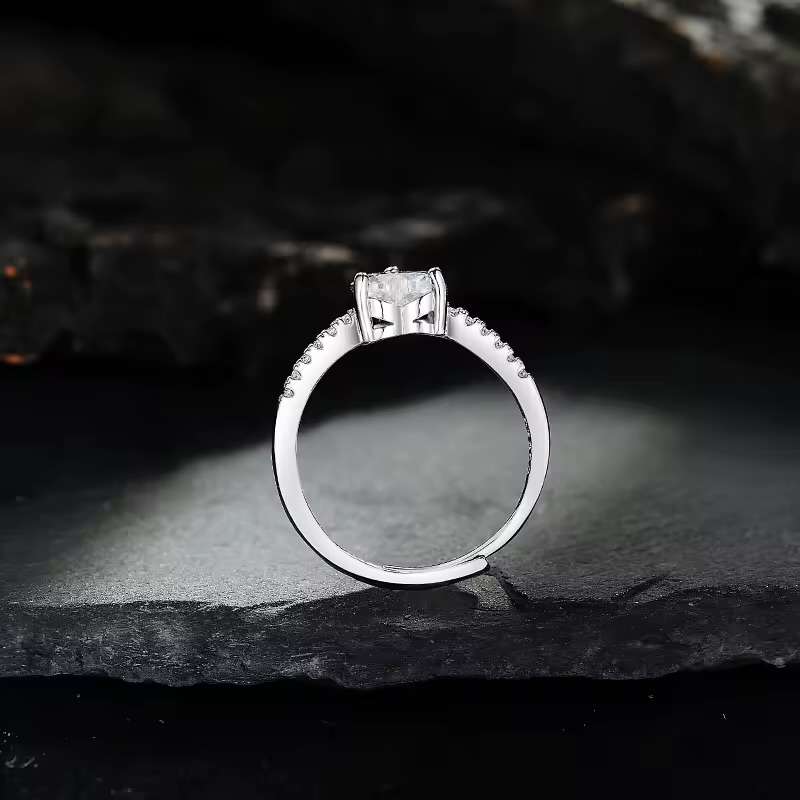 FEMALE RING 