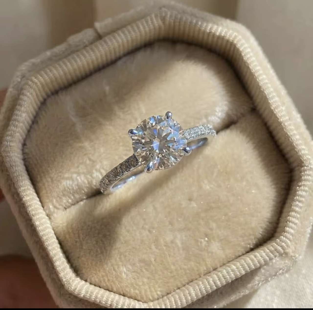 925 Sterling Silver Gorgeous Shiny Zircon Round Rings for Women Anniversary Marry Luxury High Qualit