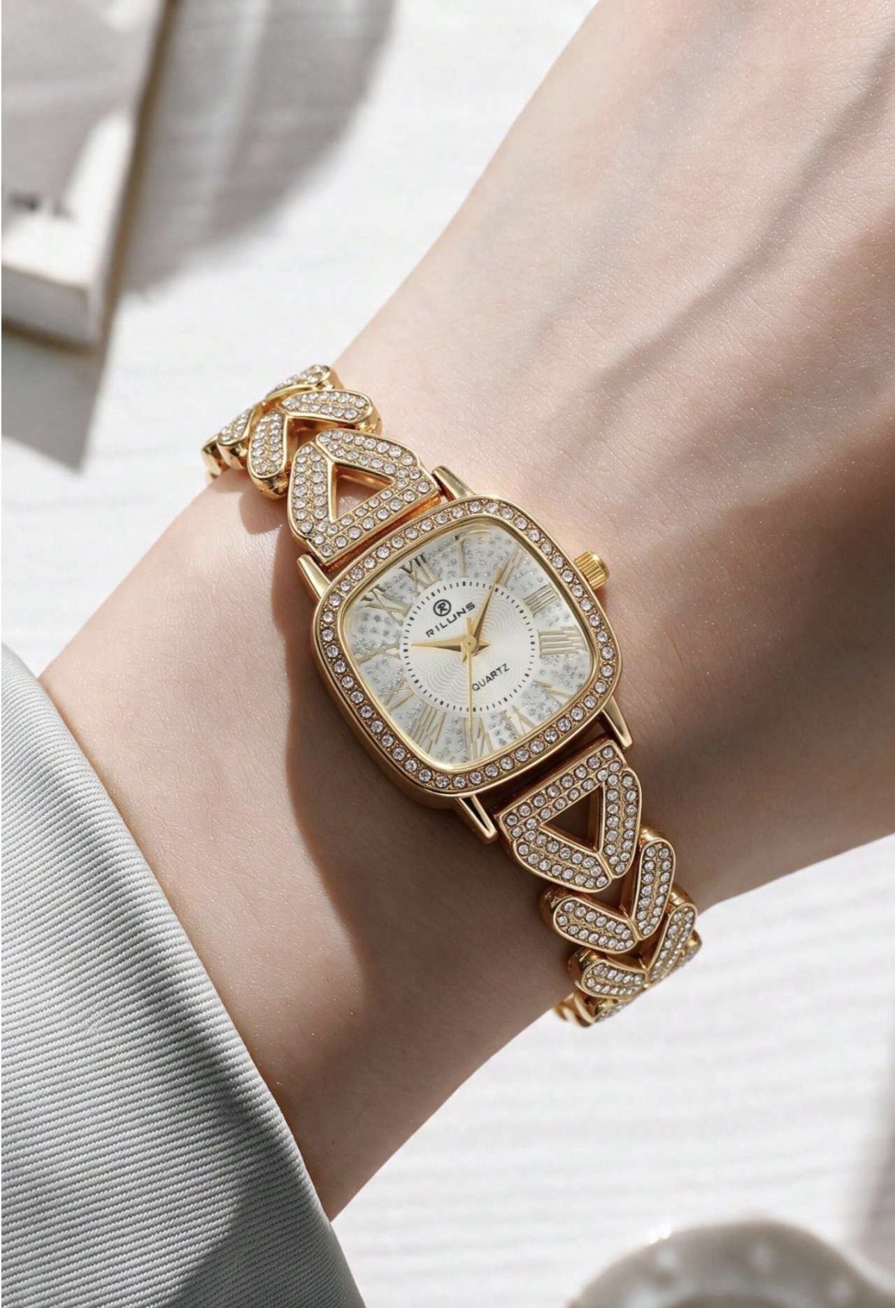 1pc Gold Women's Watch, Minimalist New Style, Rhinestone Elegant Fashion, Casual Versatile Quartz Wa