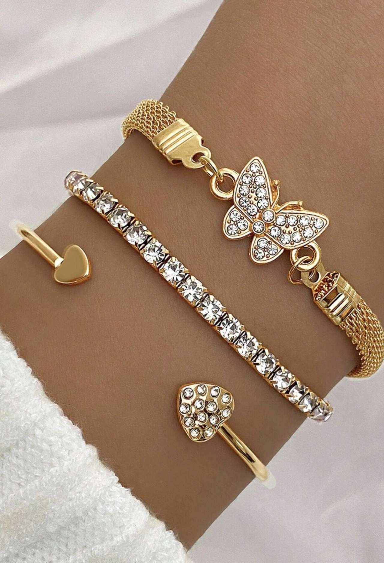 3pcs/Set Luxury Fashion Minimalist Personalized Rhinestone Butterfly & Heart Layered Bangle Bracelet