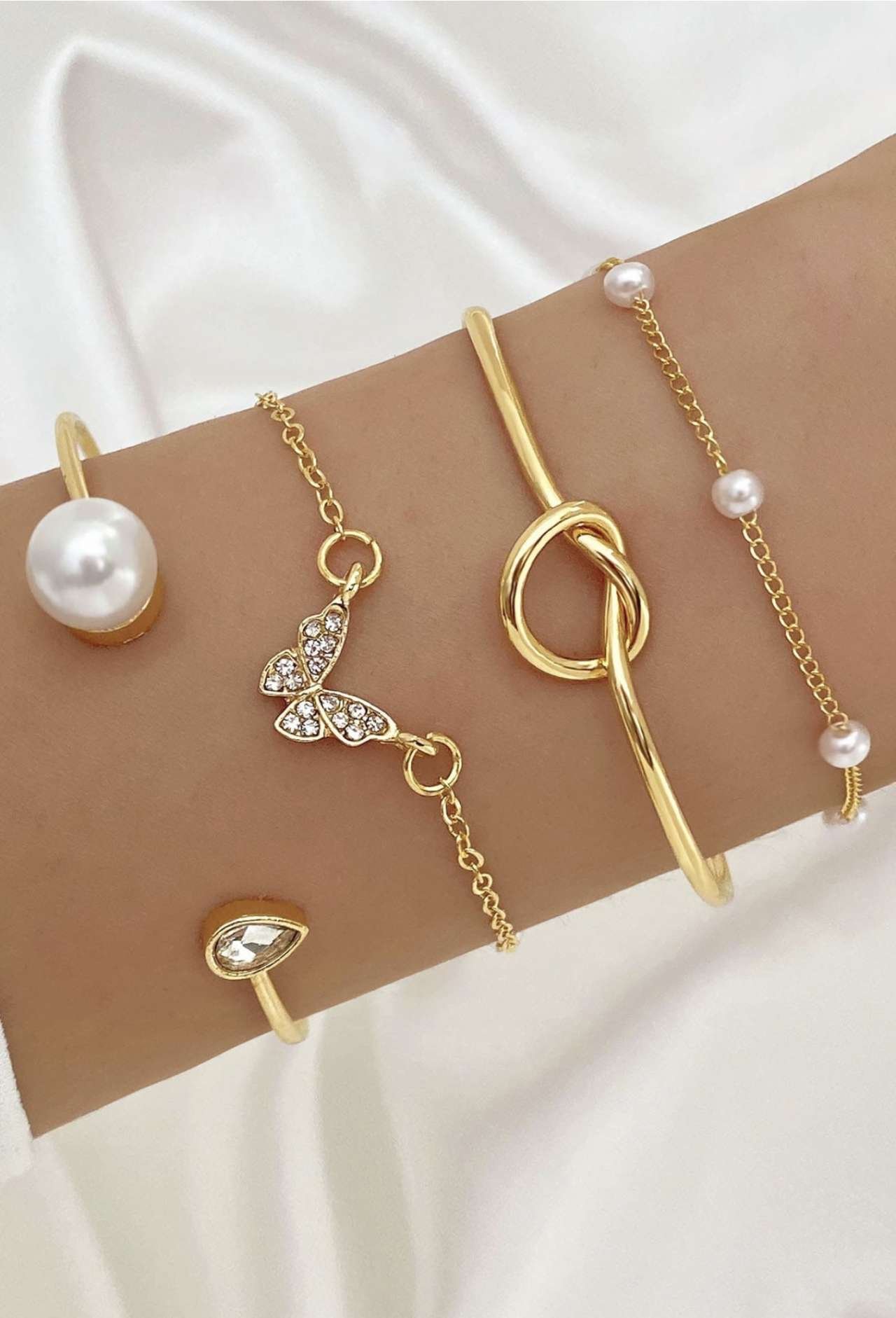 4pcs/Set Faux Pearl Butterfly & Heart Shaped Adjustable Bracelet Set